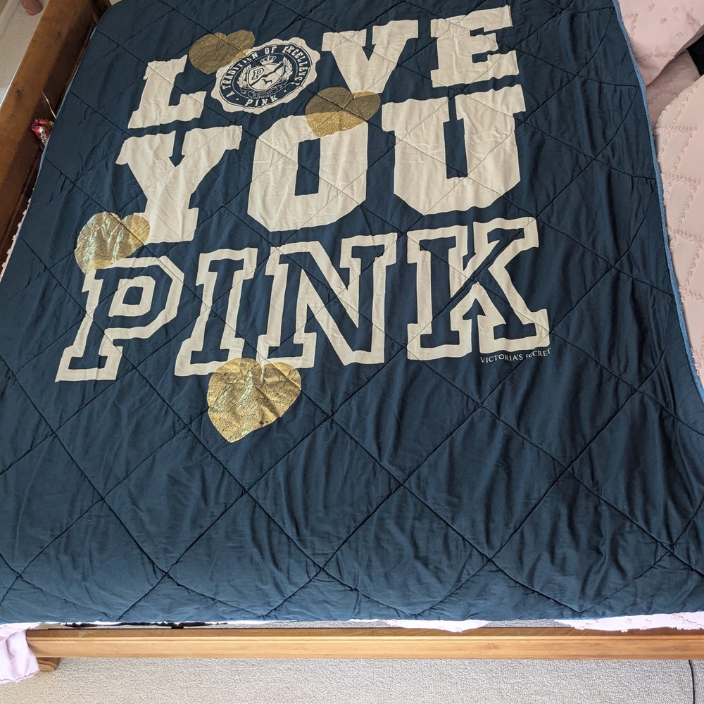 PINK Victoria's Secret Vintage Comforter